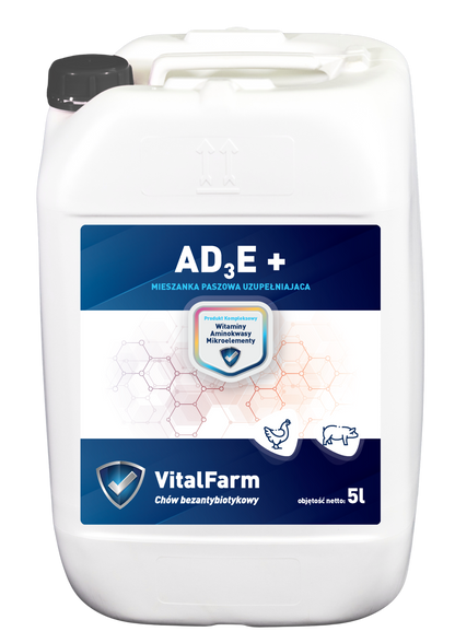 Mieszanka paszowa uzupełniająca AD3E+ marki VitalFarm, w białej bańce 5L dla drobiu i trzody chlewnej, z kolorową etykietą.